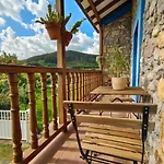 Blueberria - Entire House Perfect For Groups Or Families Holiday home
