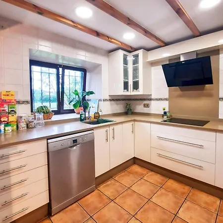 Blueberria - Entire House For Groups Or Families Barcena de Cicero